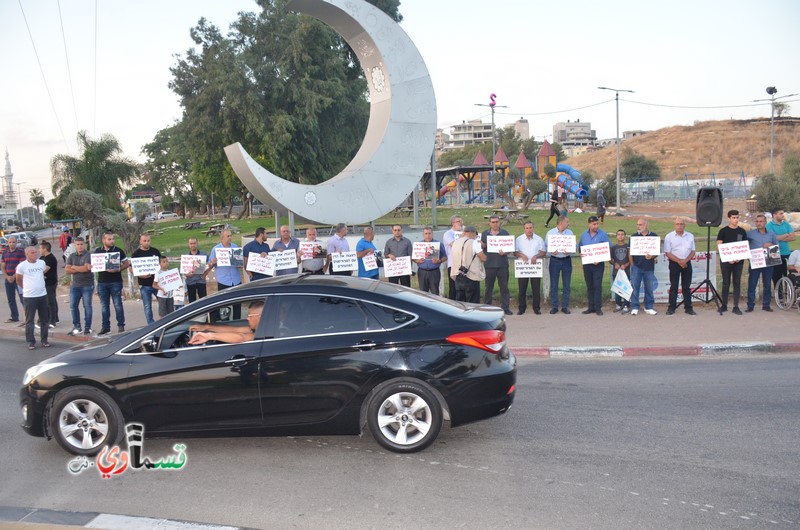 فيديو: وقفة احتجاجية جراء الاعتداء على الحي الجنوبي من قبل قطعان المستوطنين الإرهابيين